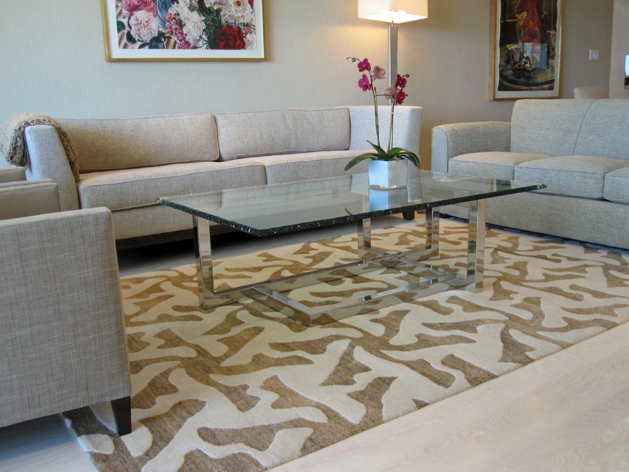 How To Choose Your Living Room Rug, How To Pick An Area Rug For Living Room