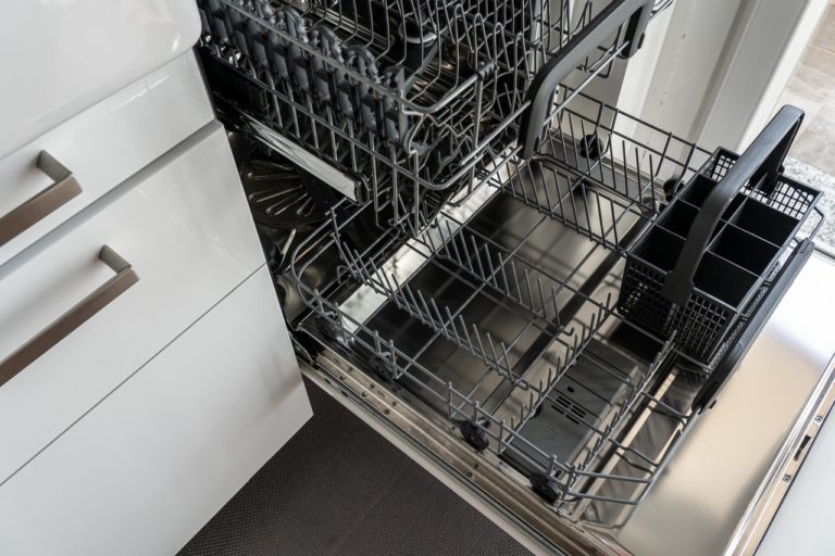 dishwasher-3829549