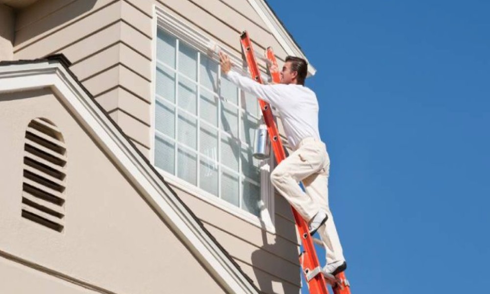 exterior_painting_maintenance_tips_to_keep_your_ho_21451_featured